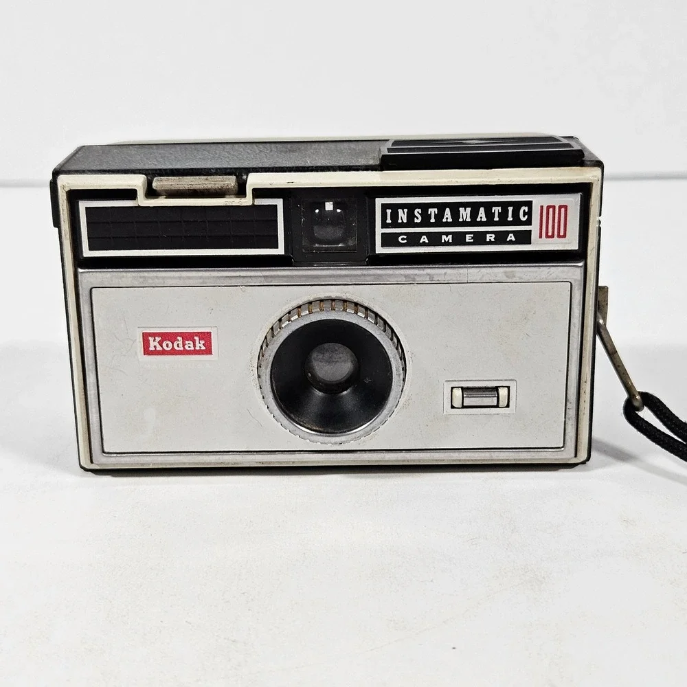 Vintage Kodak 3 Camera Lot 1 Instamatic 100 & 2 Disc 4000 Retro Film Cameras